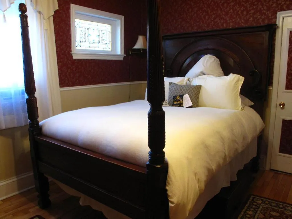 Halifax Waverley Inn 3*,